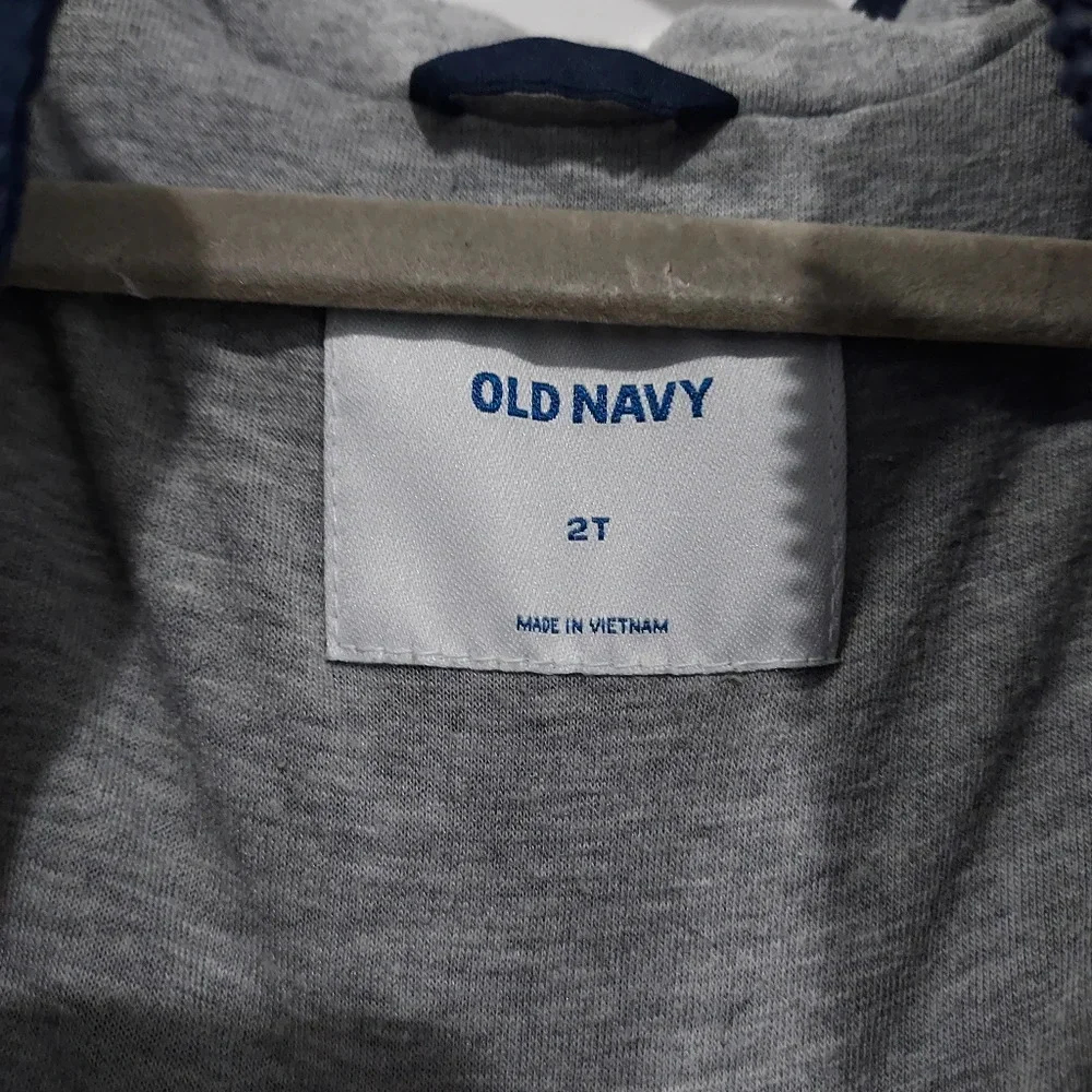 Old Navy Hooded Uniform Windbreaker Jacket in Navy Blue in Size 2T